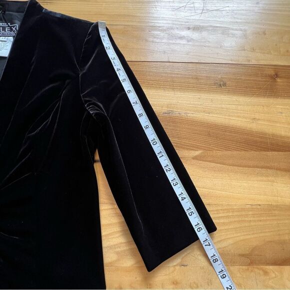 ALEX EVENINGS Black Velvet 3 Piece Outfit Size Medium Pants Large Tops - Picture 11 of 16